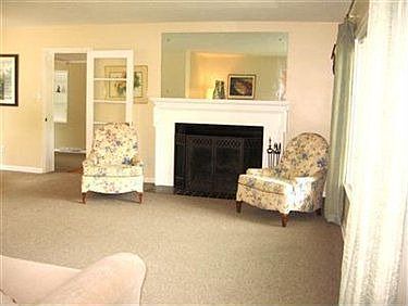2nd image of 3085 Mayfield Rd