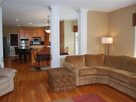 5th image of 5809 Hyde Park Pl