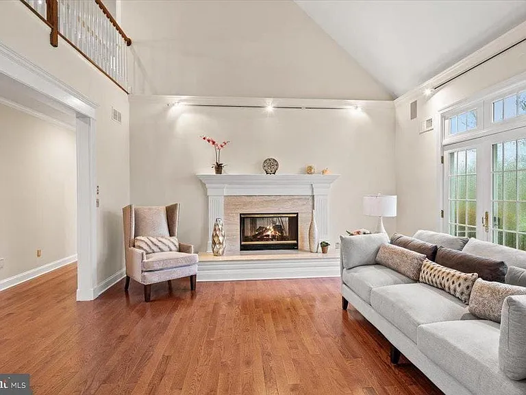 12 Windermere Way — Photo 13