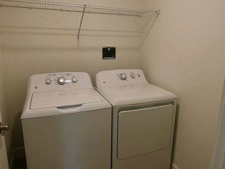 3208 NE 120th Cir — Photo 34