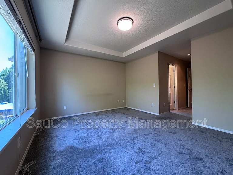 948 SE Elina Ave — Photo 20