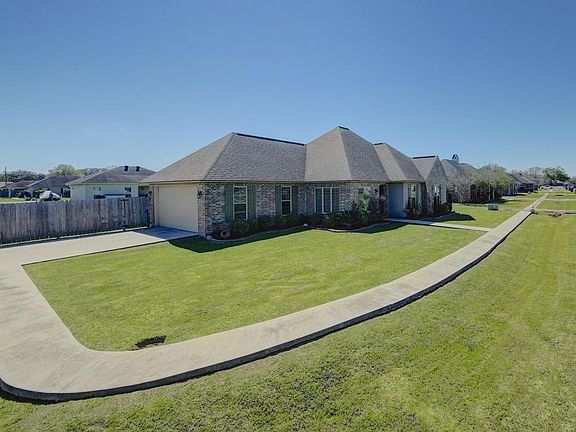 2nd image of 750 S Belle Cir