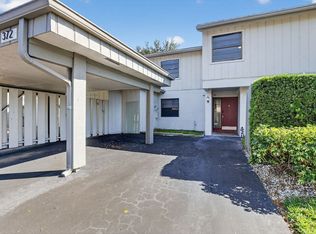 372 Wildwood Cir, Deerfield Beach, FL 33442