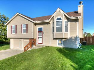8416 NE 107th Ter, Kansas City, MO 64157
