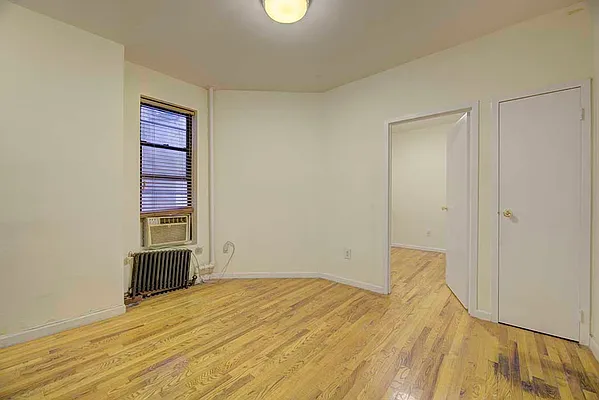 Rented by REAL New York | media 39