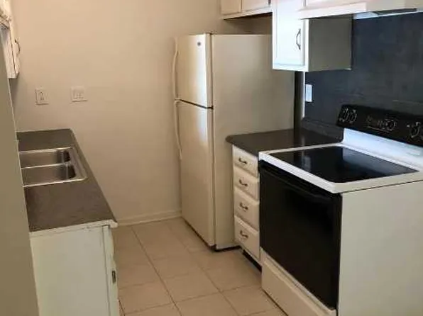 9607 Vinca Cres #E, Charlotte, NC 28213