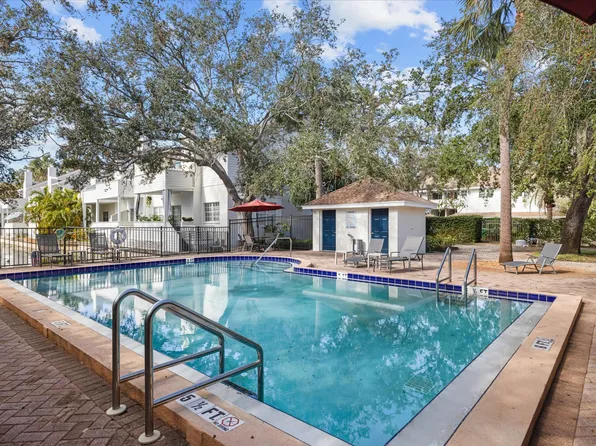 5222 S Russell St APT 25, Tampa, FL 33611