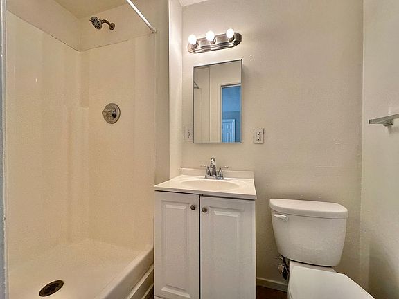3rd image of 3706 King St APT J