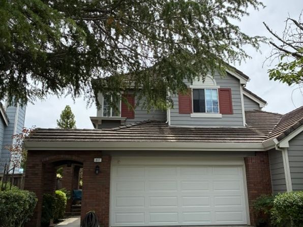 917 Arrowhead Ter