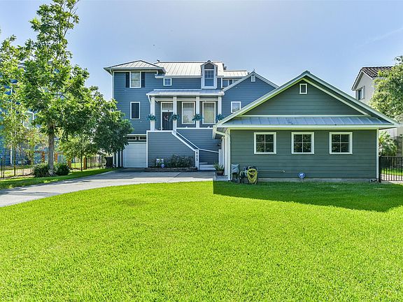 2nd image of 605 Quintana Roo Pl
