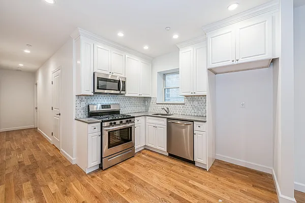 Sold by Ben Bay Realty Co. of Bay Ridge | media 3