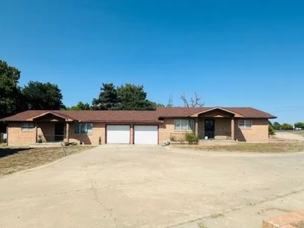 1227 S Main St, Shattuck, OK 73858
