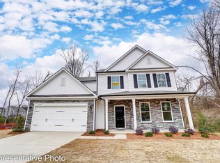 5939 New River Dr, Huntersville, NC 28078