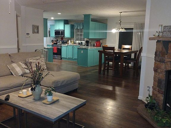 3rd image of 2198 John Russell Rd