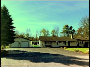 106 Meadow Run Ln, Stroudsburg, PA 18360