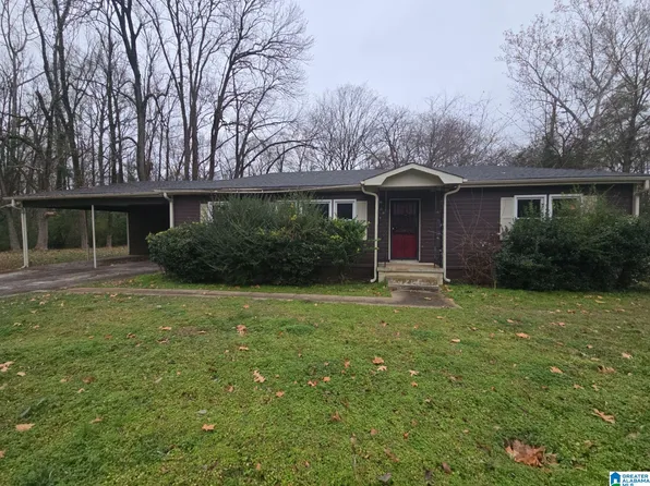 201 W Lake Dr, Bessemer, AL 35020