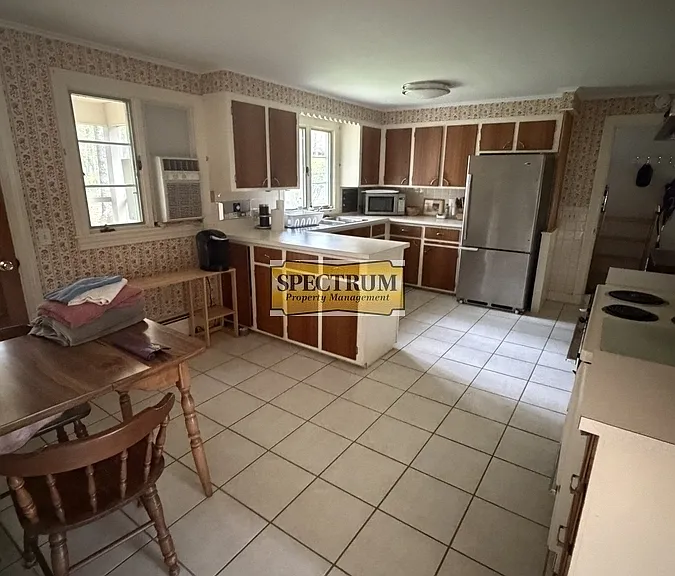 8 Cherry Hill Ter — Photo 4