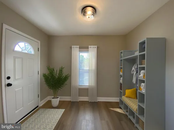 6001 Angora Ter, Philadelphia, PA 19143