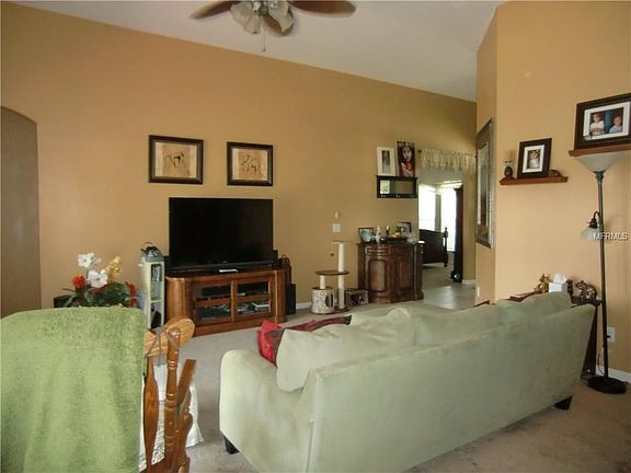 5th image of 361 Oak Springs Dr