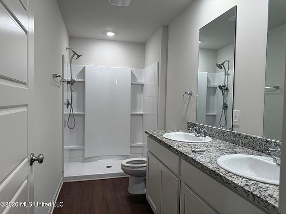 5th image of 126 Cedar Brook Dr