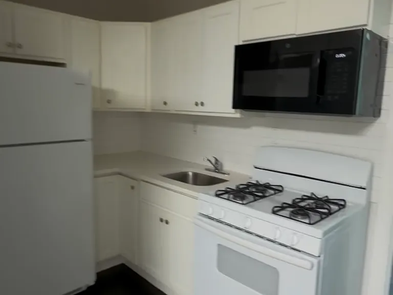 101 Garside St #2 — Photo 7