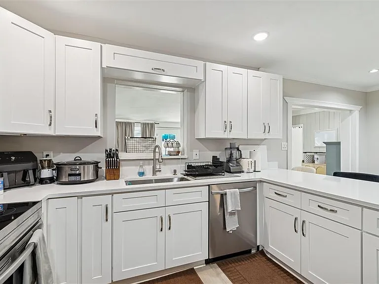 2302 S Arrawana Ave — Photo 23