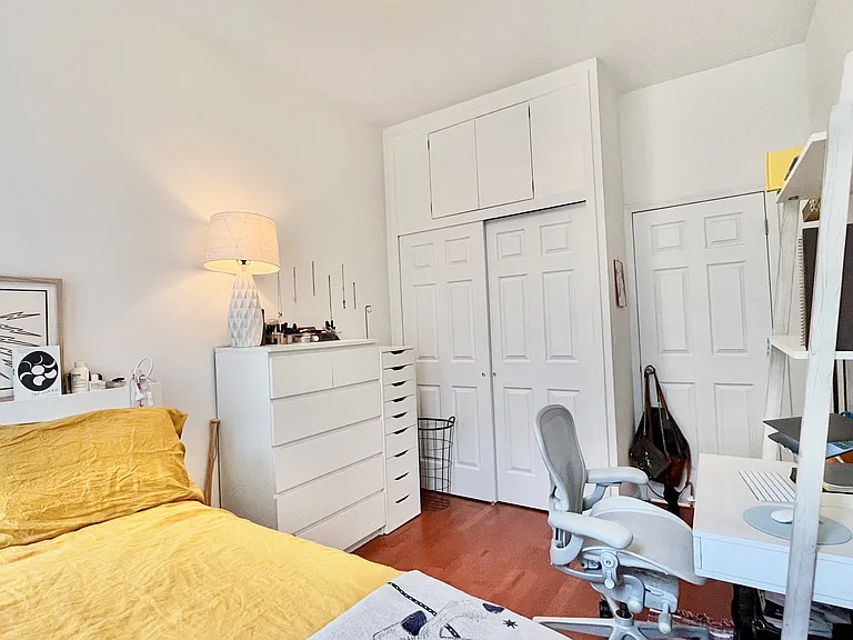 145 S 4th St #5 — Photo 7