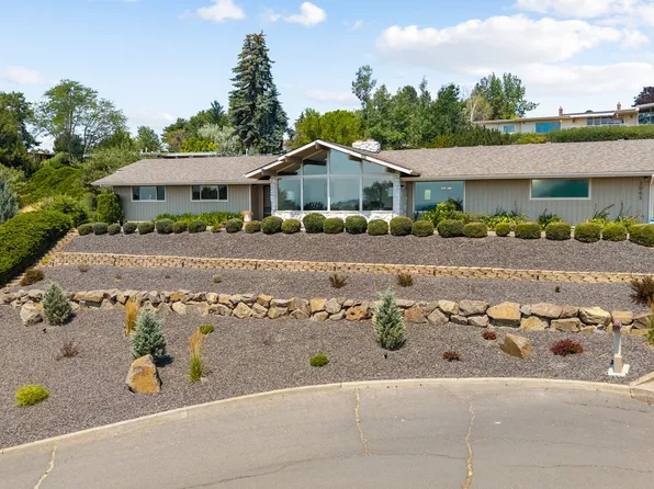 1041 NW 12th Dr, Pendleton, OR 97801
