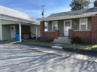 125 S Swan St, Colon, MI 49040