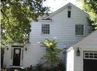 6 Shaftsbury Ln, Charleston, SC 29401