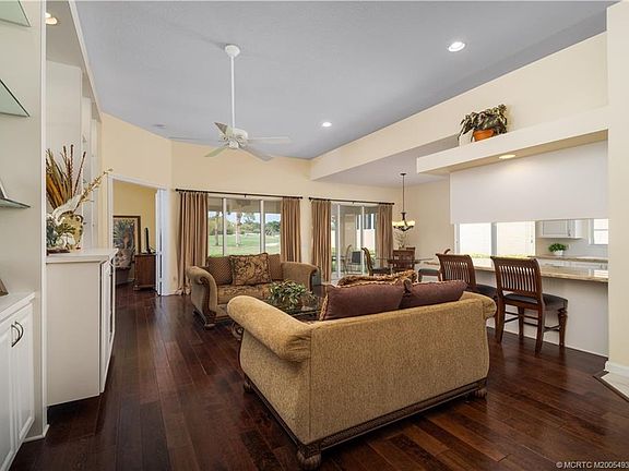 5th image of 1477 SW Eagleglen Pl