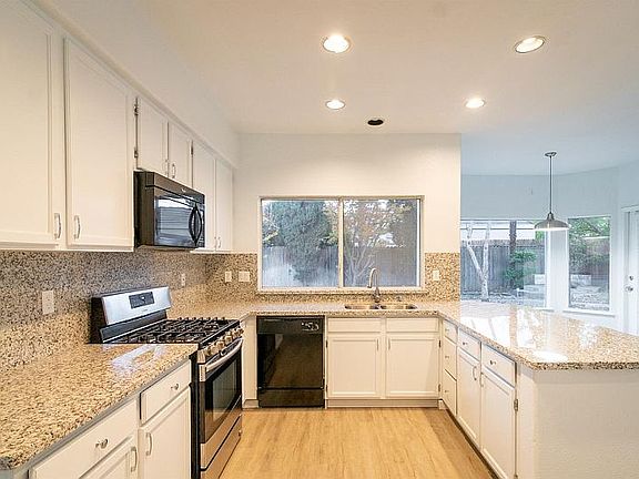 5th image of 8941 White Star Way #6209