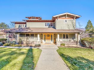 1655 Peachey Rd, Ashland, OR 97520