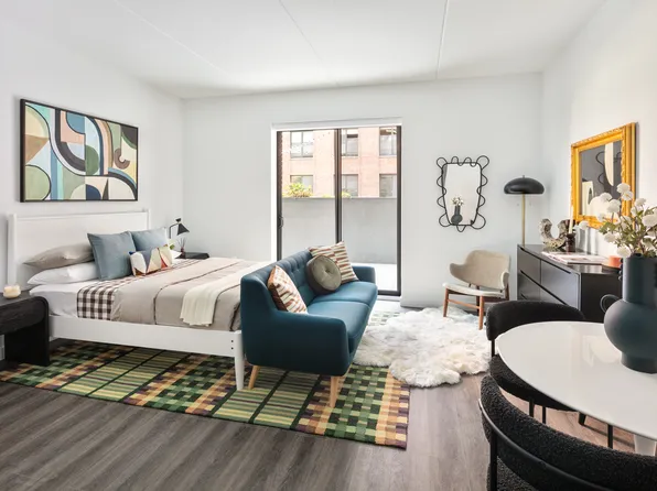 788 Willoughby Avenue image 2 of 19
