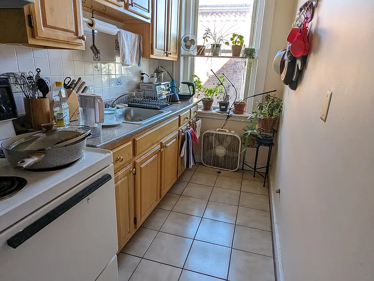 Wendell St — Photo 14