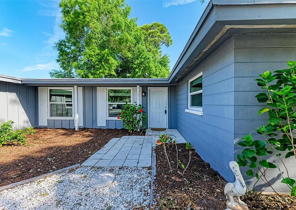 1st image of 3975 BERKSHIRE DRIVE