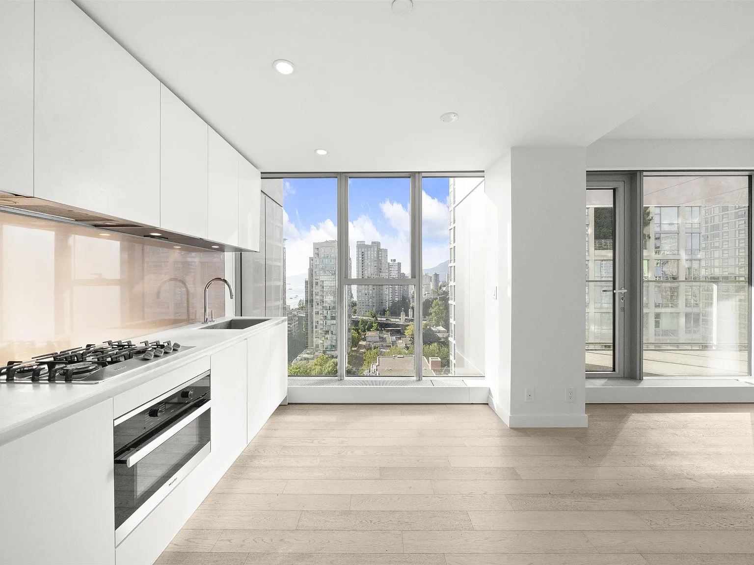 1 bed, 488 sqft, $3,200 — Photo 1