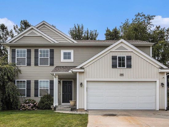 2425 Sagebrush St, Kalamazoo, MI 49006