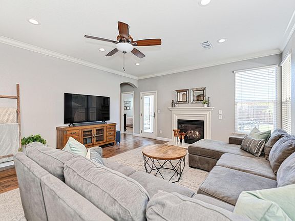5th image of 1725 Terracina Cir