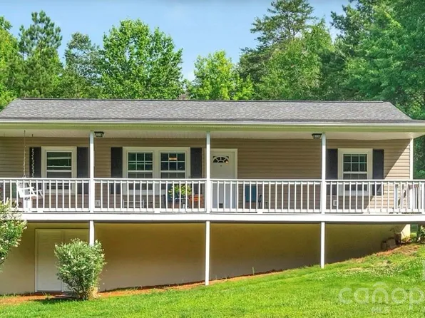1095 E Prince Rd, Landrum, SC 29356