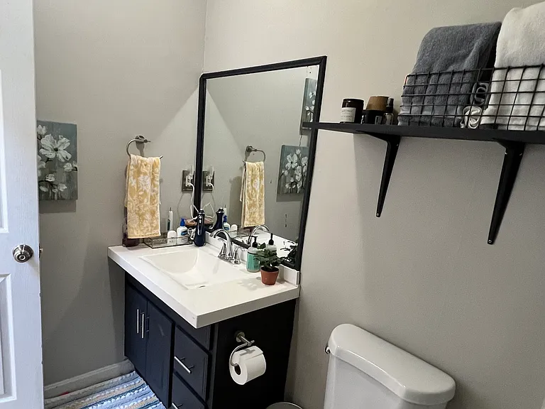 136 N Curley St #1 — Photo 9