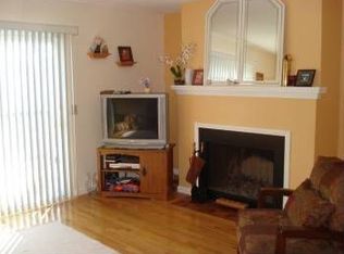 25 Padanaram Rd APT 103, Danbury, CT 06811