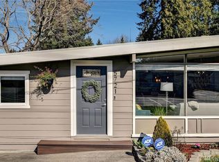 5721 208th St SW, Lynnwood, WA 98036