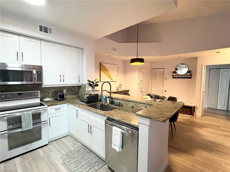 1190 Reserve Way #304 — Photo 7