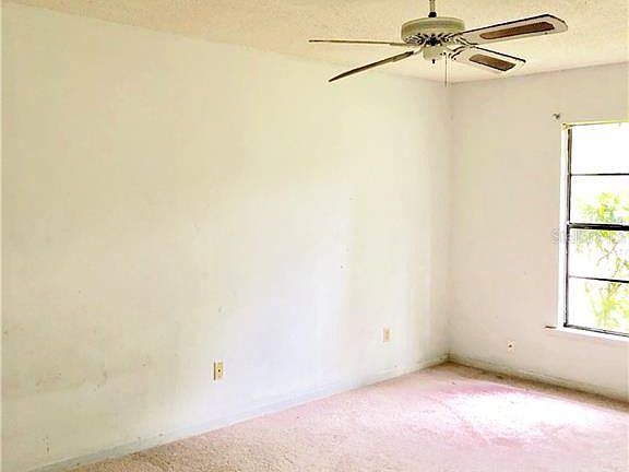 5th image of 2840 S Palmetto Ave