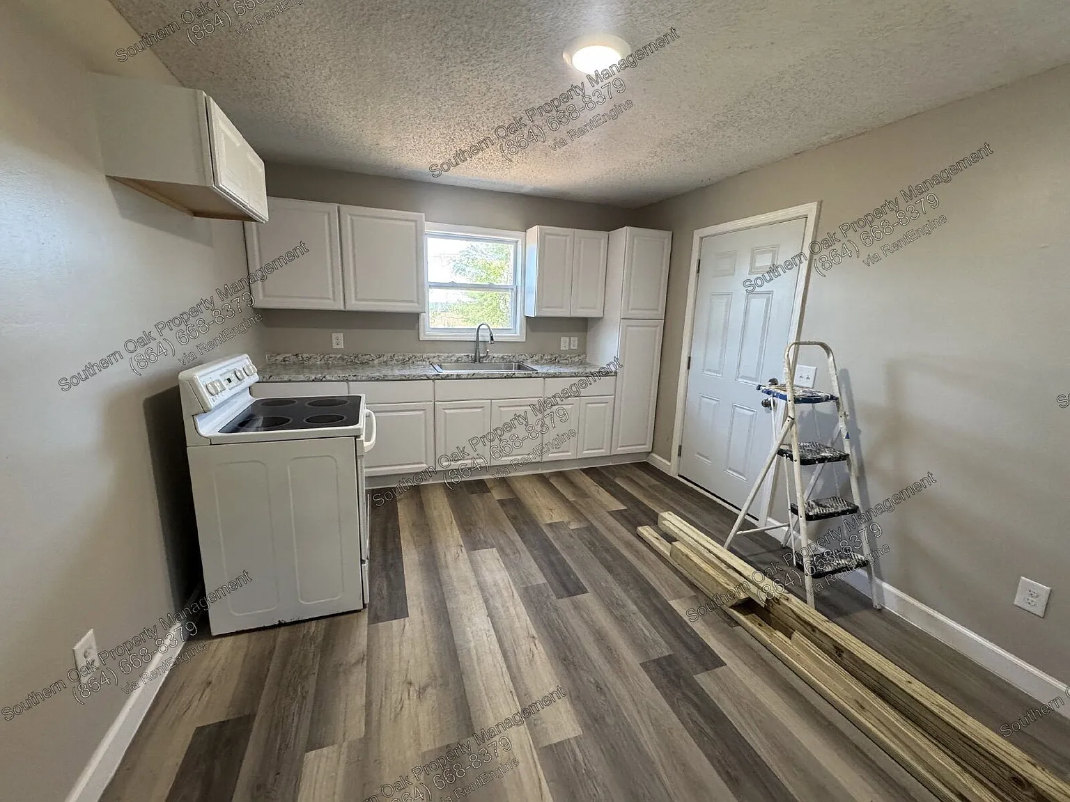 4 bed, 2.0 bath, 1749 sqft, $1,595 — Photo 3