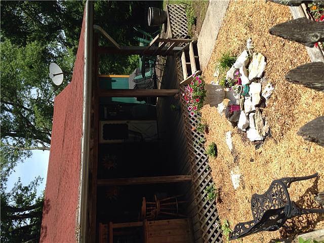 2nd image of 4644 Peytonsville Rd