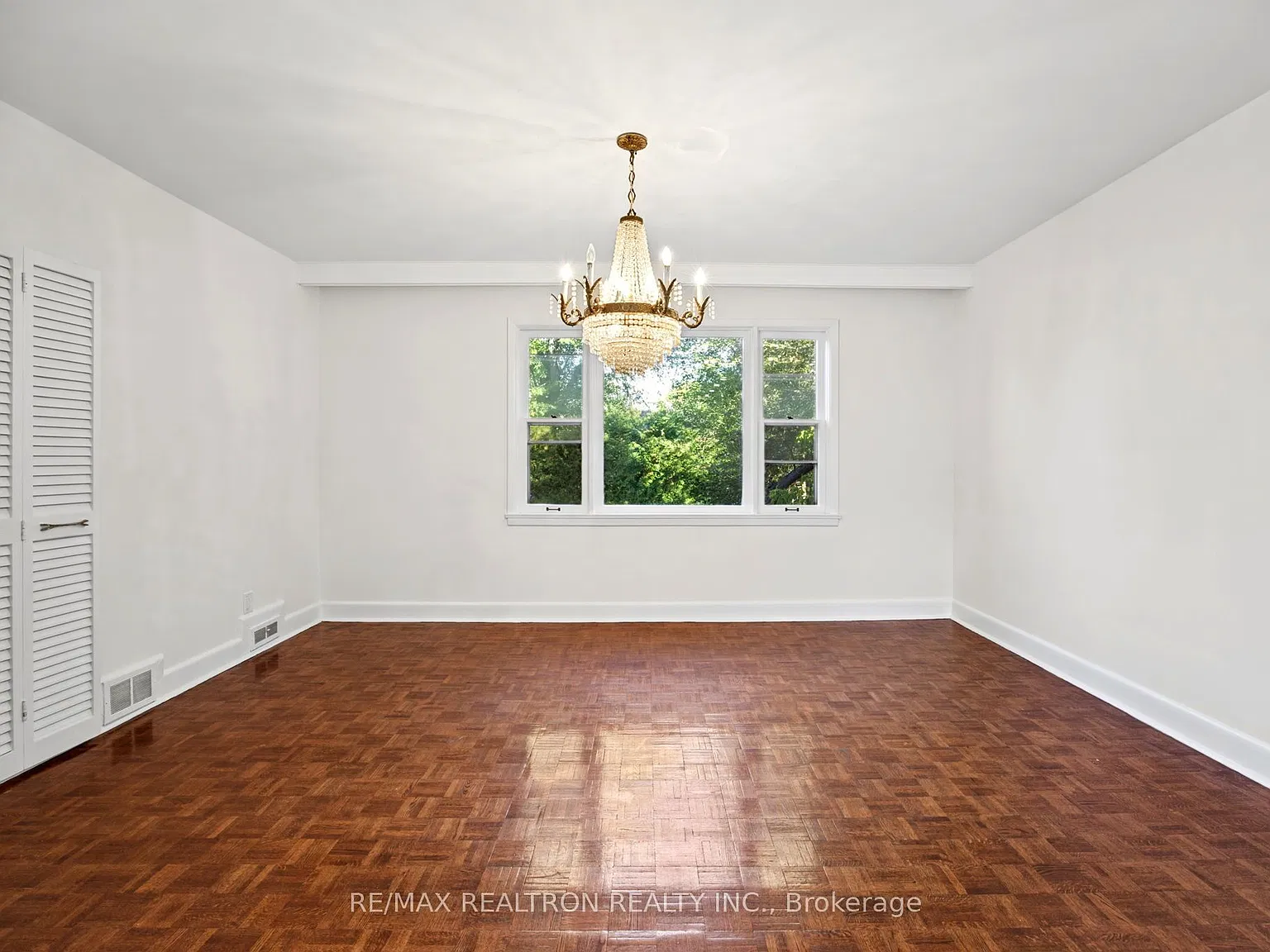 4 bed, $5,800 — Photo 3