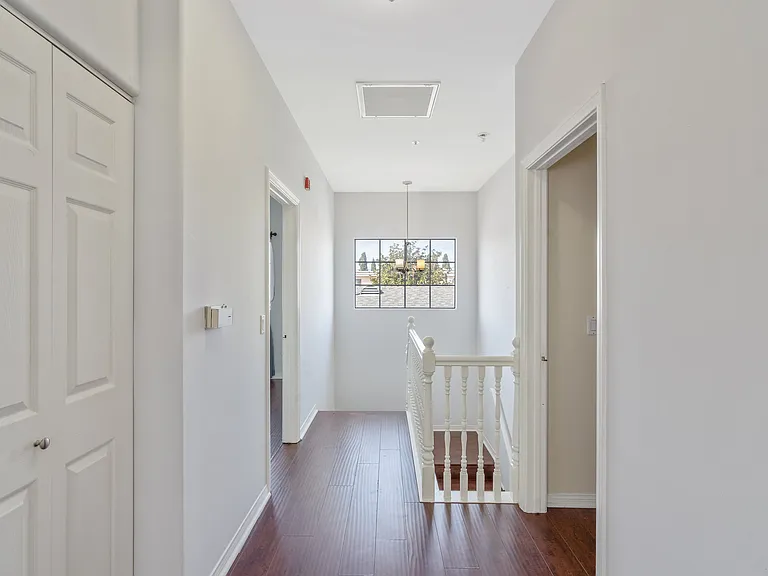 3911 Prospect Ave — Photo 38