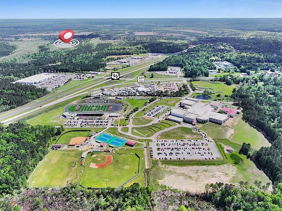 3rd image of 2000 Gentry Dr